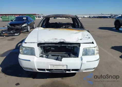 2008 Mercury Grand Marquis Ls z USA, uszkodzony, nr VIN 2MEFM75V98X661212